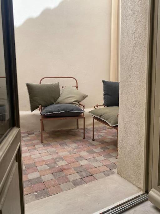 La Loge Familiale: 110M2, Place Rose Goudard, Ac LʼIsle-sur-la-Sorgue Dış mekan fotoğraf