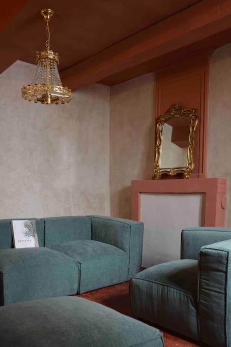 La Loge Familiale: 110M2, Place Rose Goudard, Ac LʼIsle-sur-la-Sorgue Dış mekan fotoğraf